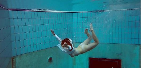  Second leaked Lola underwater naked
